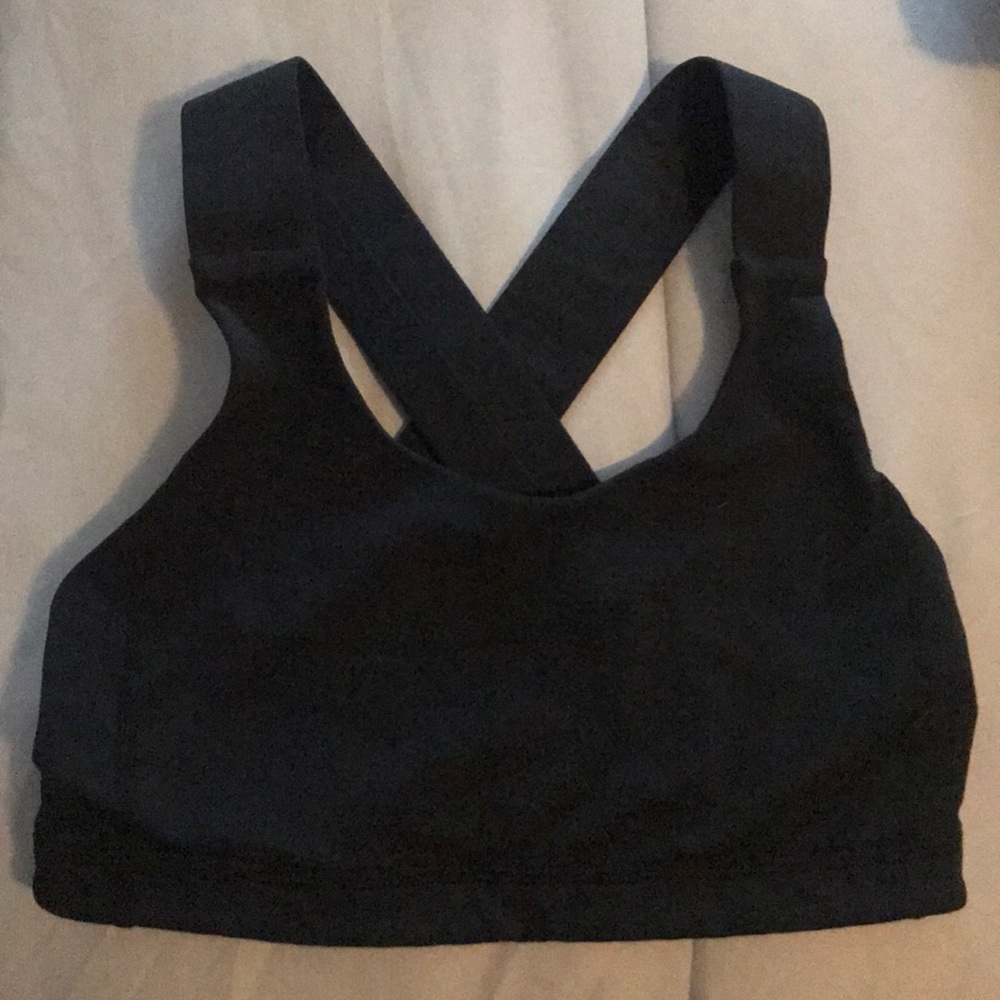 Lululemon size 2 black sports bra